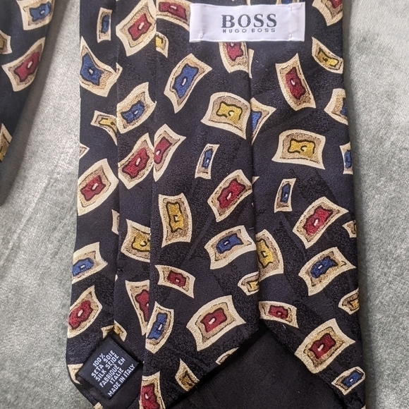 𝅺hugo Boss Silk Tie 58" x 4" - Picture 2 of 4
